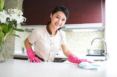 “家政服務(wù)員”如何受勞動法保護?答案:員工制